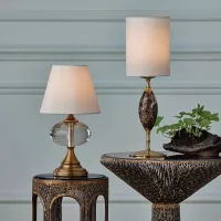 Bezprzewodowa lampa stołowa Sashay - Przezroczysty, antyczny mosiądz