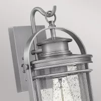 Średnia latarnia naścienna Booker - 1 źródło światła - Przemysłowe aluminium